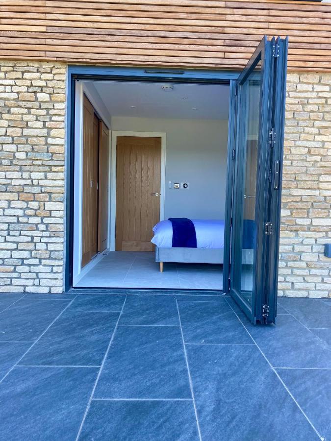 Stunning Modern Home Set In Beautiful Grounds. Bath Buitenkant foto